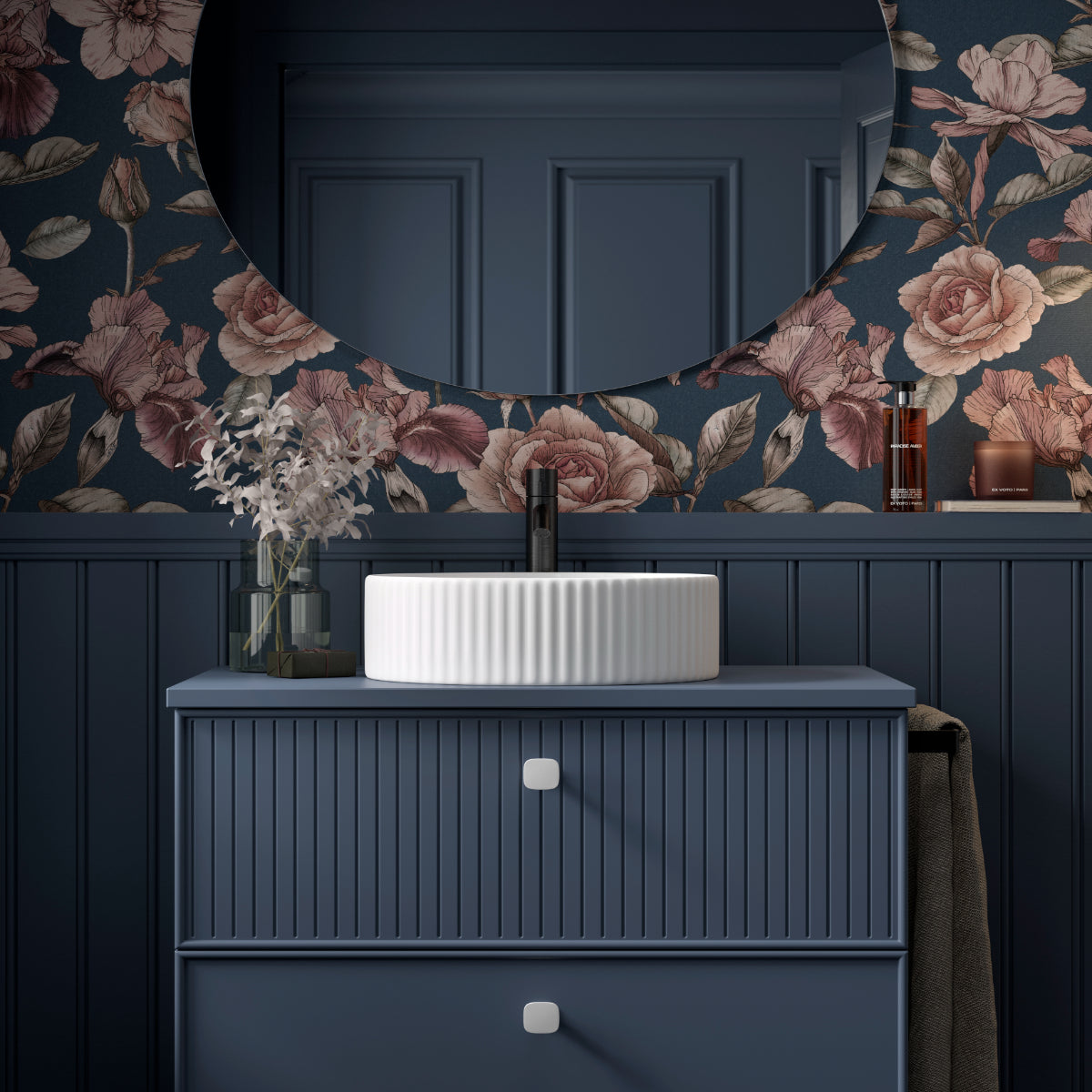 Mueble de baño azul colección Blanca con lavabo sobre encimera porcelana blanco, 1 seno 2 cajones suspendidos. Errefe Home