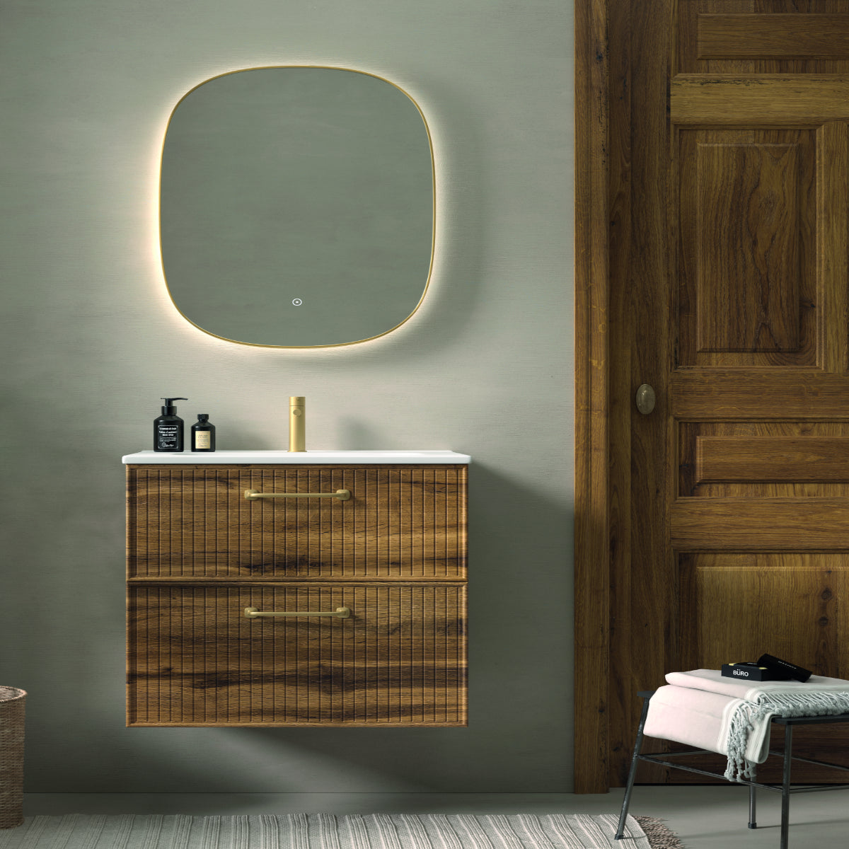 Mueble baño BLANCA en maderalavabo integrado Tirador ASA dorado, diseño atemporal Errefe Home