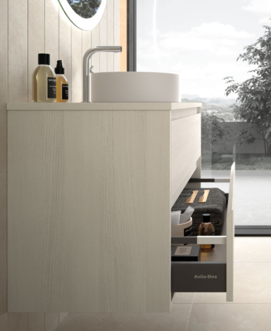 Detalle lateral mueble de baño Carmen color madera 35 con lavabo circular sobre encimera, 1 seno, 2 cajones suspendidos Avila Dos – Errefe Home