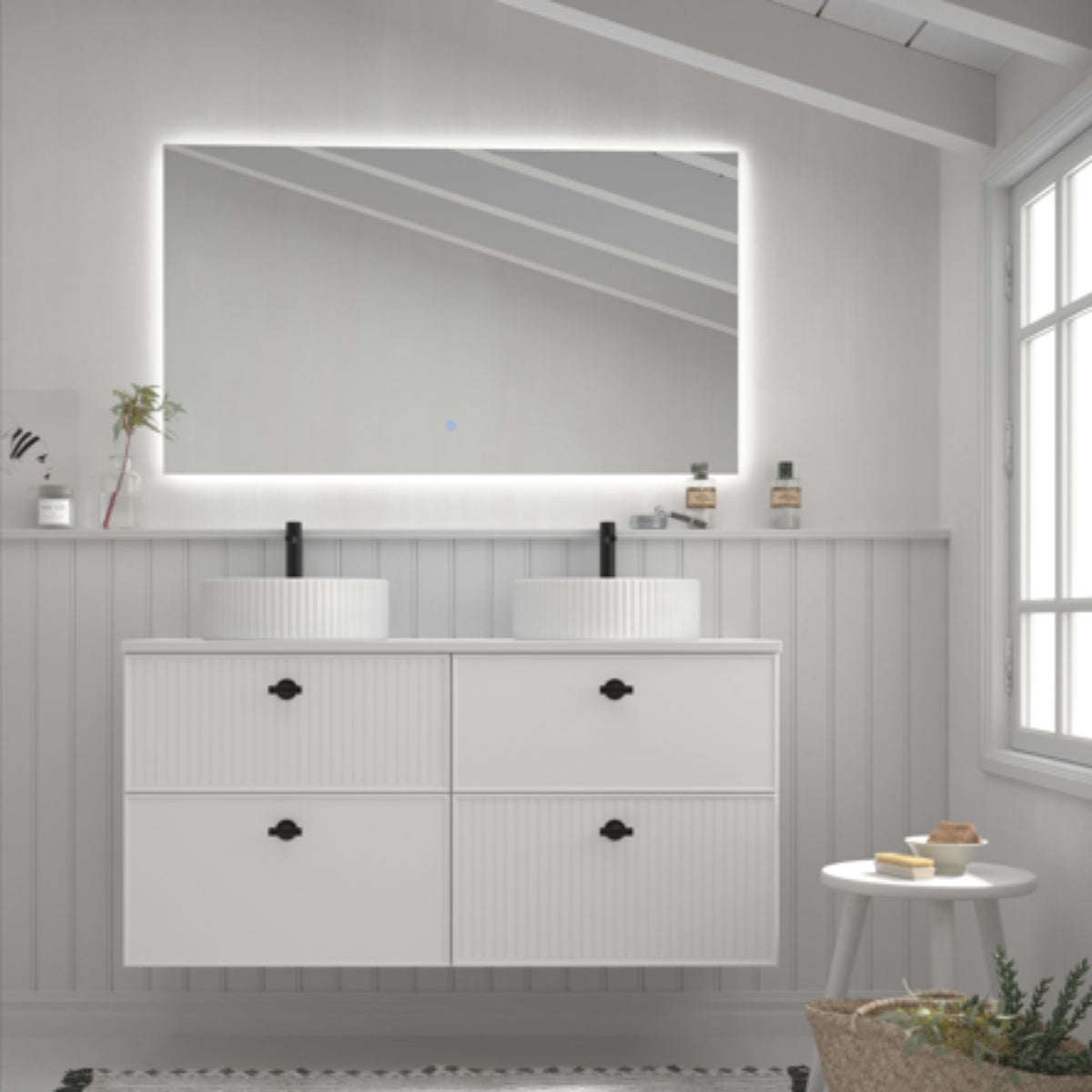 Mueble de baño colección Blanca Avila Dos color blanco con 2 lavabos sobre encimera, 4 cajones suspendidos, modelo BLANCA Errefe Home