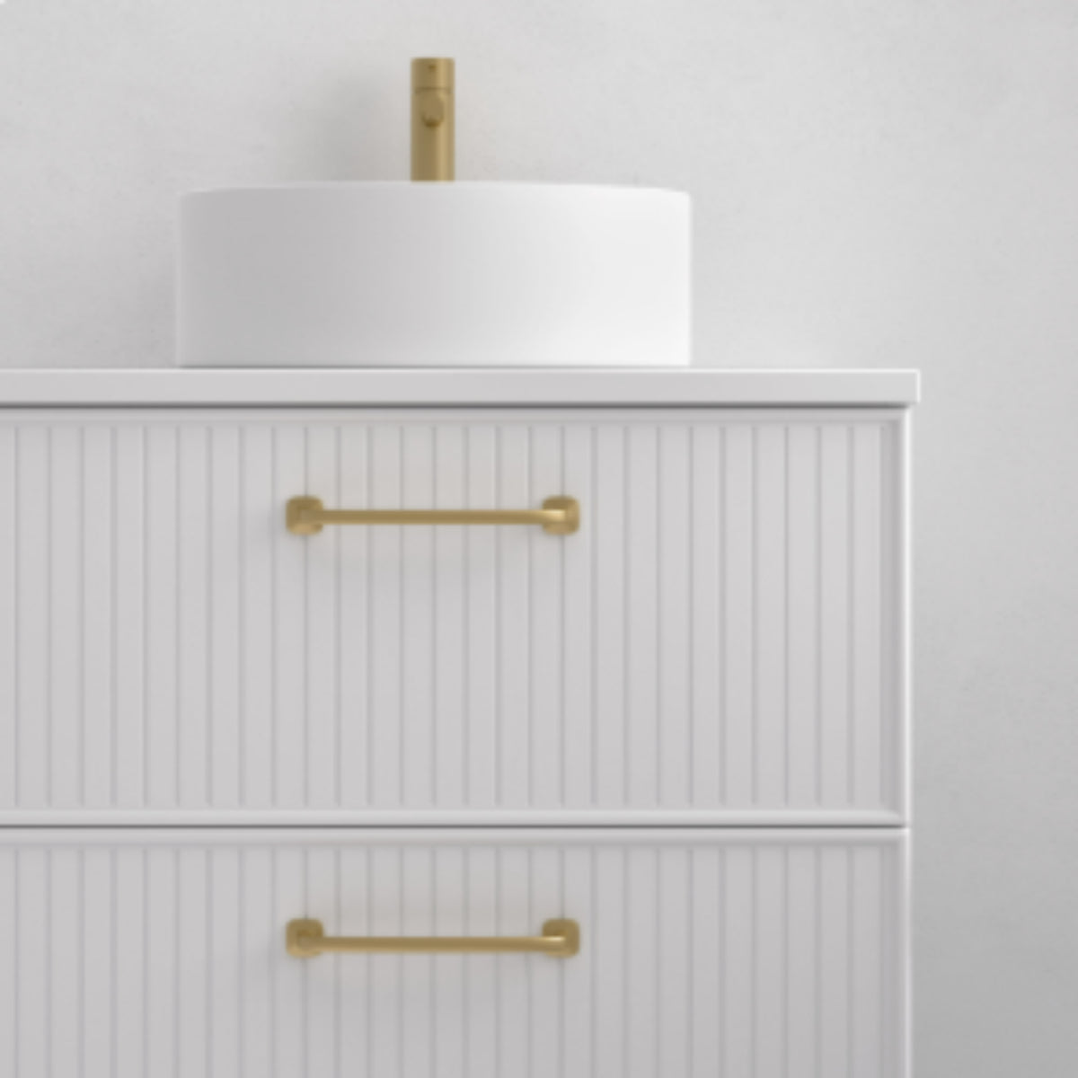 Mueble de baño 2 cajones suspendidos, colección BLANCA, Tirador Line ( ASA ) acabado dorado Errefe Home